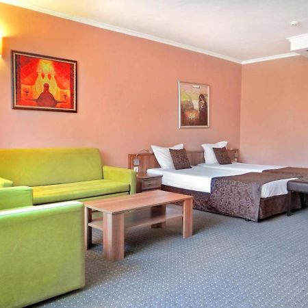Hotel Real بلوفديف المظهر الخارجي الصورة