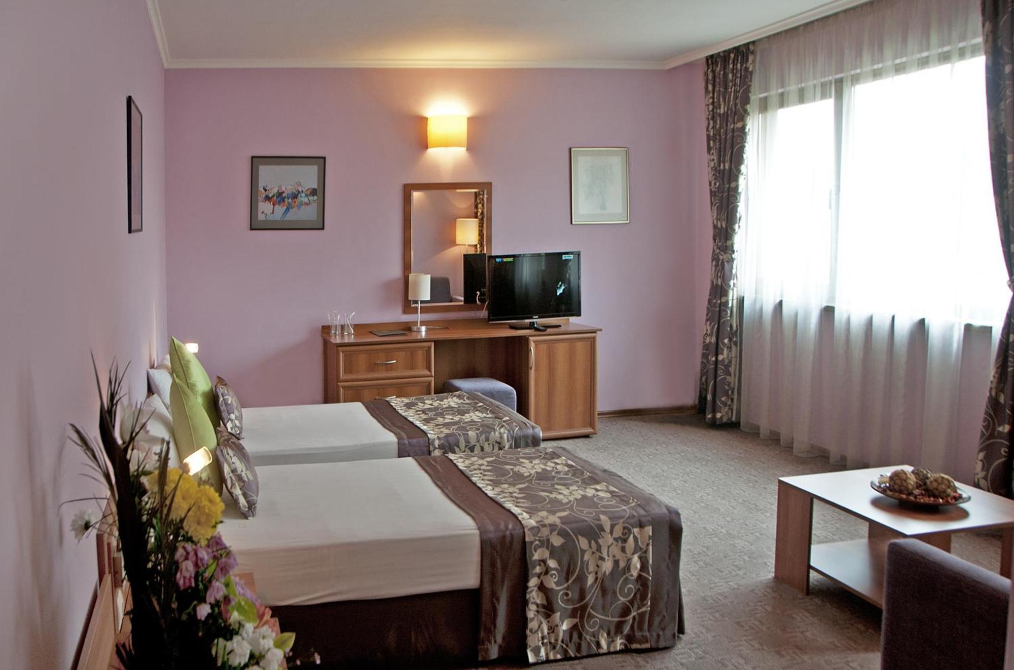Hotel Real بلوفديف المظهر الخارجي الصورة