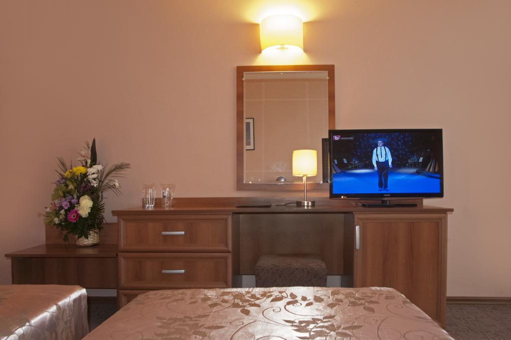 Hotel Real بلوفديف الغرفة الصورة