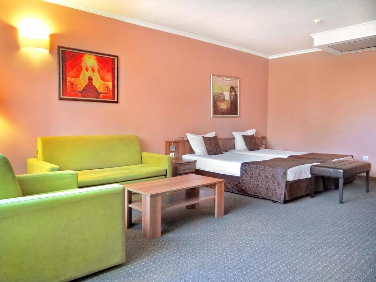 Hotel Real بلوفديف المظهر الخارجي الصورة